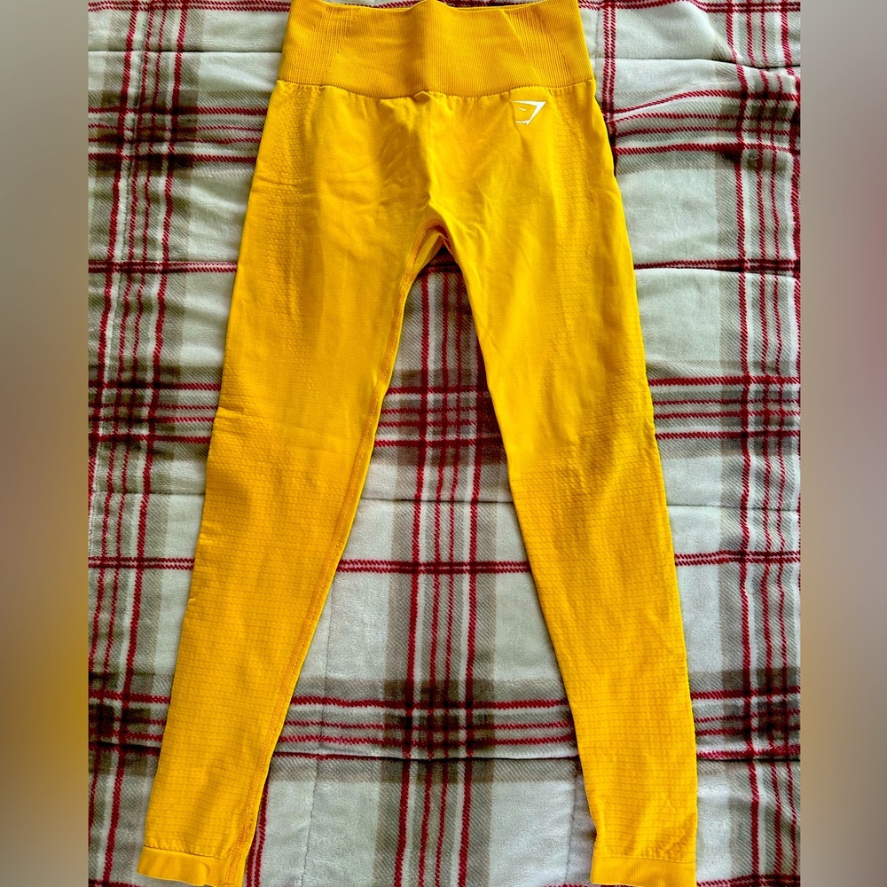 Gym shark leggings yellow
